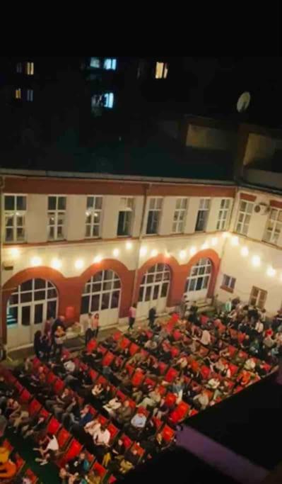 Mona * Sarajevo